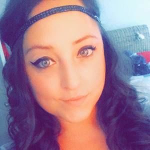 Meet your Posher, Genna